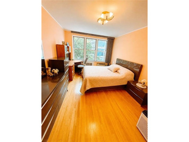 Luxury Cooperative in the Heart of Midwood Welcome to this - photo 8