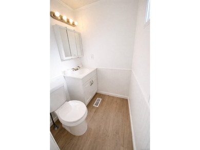 Welcome to easy, low-maintenance living in the desirable - photo 12