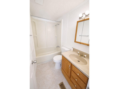 Welcome to easy, low-maintenance living in the desirable - photo 13