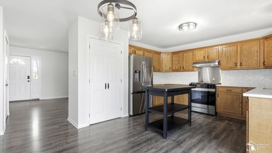 Welcome home to this beautifully updated, move-in ready Colonial - photo 14
