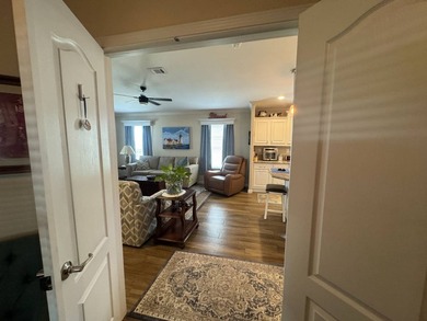 Welcome toWindmill Manor, conveniently located inBradentonjust - photo 15