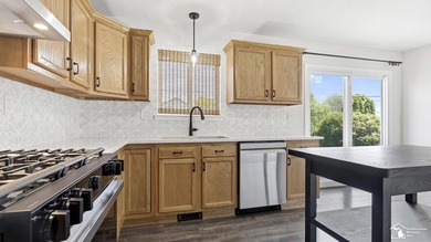 Welcome home to this beautifully updated, move-in ready Colonial - photo 16
