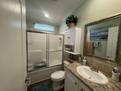 Welcome toWindmill Manor, conveniently located inBradentonjust - photo 17