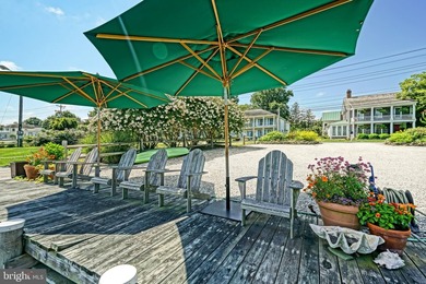 WATERFRONT HOME - ROOTED IN HISTORY Experience the brilliant - photo 5