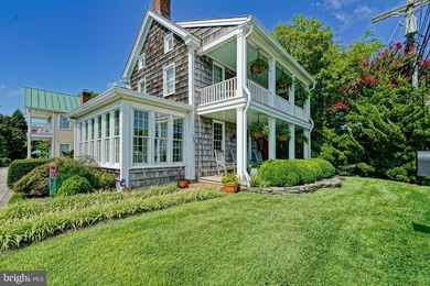 WATERFRONT HOME - ROOTED IN HISTORY Experience the brilliant - photo 6