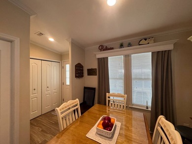 Welcome toWindmill Manor, conveniently located inBradentonjust - photo 29