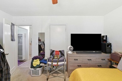 This property s a golden opportunity for investors or anyone - photo 40
