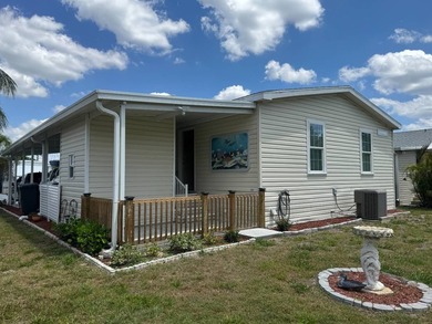 Welcome toWindmill Manor, conveniently located inBradentonjust - photo 40