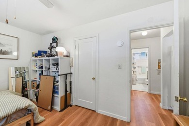 This property s a golden opportunity for investors or anyone - photo 43