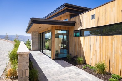 Perched at the high point of a private cul-de-sac in Red Ledges - photo 4