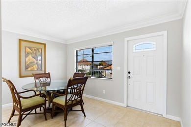 WATERFRONT PARADISE - PRICED TO SELL! Experience the ultimate - photo 11