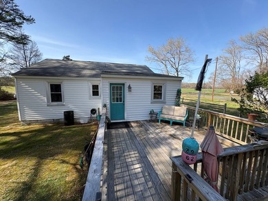 Charming cottage retreat nestled on nearly 3 acres of peaceful - photo 11