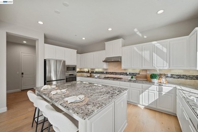 Beautifully designed DR Horton home in Patterson Ranch, built in - photo 12