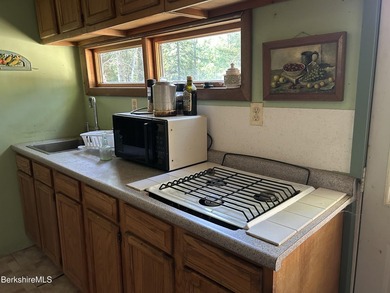 Have you been searching for an affordable retreat in the - photo 15