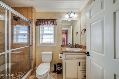 Welcome to your dream Laguna Beach cottage. This Florida cottage - photo 17