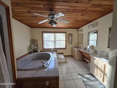 Enjoy the country life! This home is loved, well maintained and - photo 17
