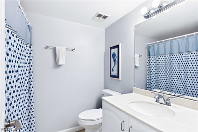 WATERFRONT PARADISE - PRICED TO SELL! Experience the ultimate - photo 26