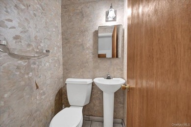 Welcome to 2810 Harding Ave in the vibrant community of Throggs - photo 8