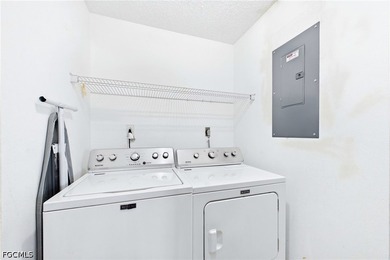 WATERFRONT PARADISE - PRICED TO SELL! Experience the ultimate - photo 31