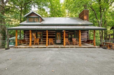 (private lake, pond, creek) Home For Sale in Gatlinburg Tennessee