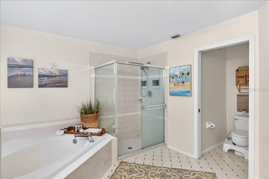 Nestled in the highly sought-after community of Pineda Crossing - photo 32