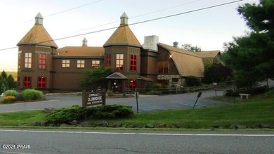 Enjoy the country life! This home is loved, well maintained and - photo 35