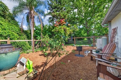 Nestled in the highly sought-after community of Pineda Crossing - photo 36