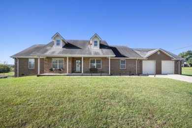 Sid Calk Lake Home For Sale in Mount Sterling Kentucky