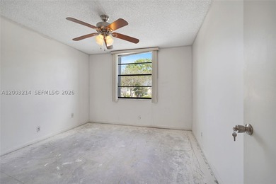 Welcome to Palm Springs III, a 55+ community. This 2-bedroom - photo 10