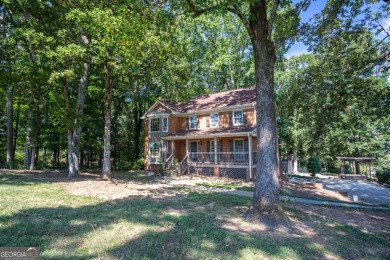 Lake Home For Sale in Loganville, Georgia