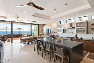 Absolutely exquisite newer built ocean front contemporary - photo 2