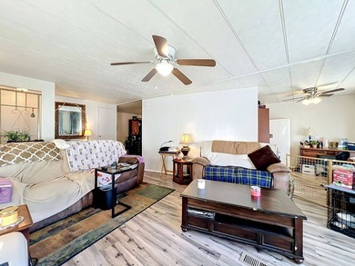 Welcome to Summerloch Green, a spectacular waterfront 55+ - photo 6
