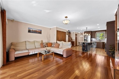 DAILY PRIVATE SHOWINGS. A masterful blend of refined design - photo 8