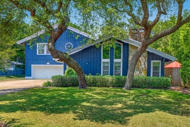 Seller offering $10k toward buyer closing costs, prepaids, or a - photo 1