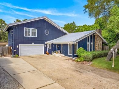 Seller offering $10k toward buyer closing costs, prepaids, or a - photo 2