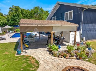 Seller offering $10k toward buyer closing costs, prepaids, or a - photo 9