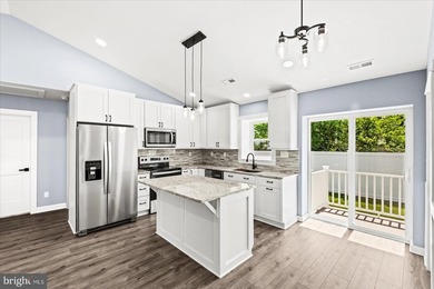 LOWERED PRICE!! Come enjoy life at its best in quaint riverfront - photo 11
