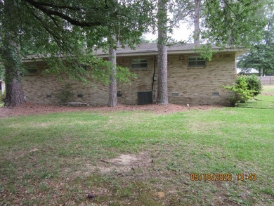 Well maintained brick home and 2 acres just outside city limits - photo 17