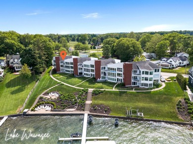 Lake Wawasee Condo For Sale in Syracuse Indiana