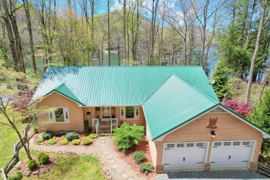 Lake Nantahala Home For Sale in Topton North Carolina