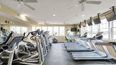 Welcome home to this meticulously maintained, move-in ready - photo 33