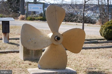 LOWERED PRICE!! Come enjoy life at its best in quaint riverfront - photo 38