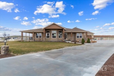 Lake Home For Sale in Caldwell, Idaho