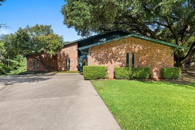 Lake Waco Home For Sale in Waco Texas
