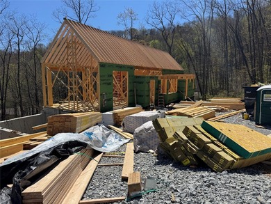 Brand-new construction in the gated community of Old Edwards - photo 2