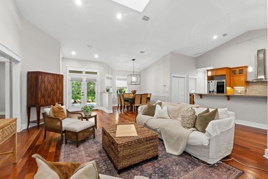 This 4bd PLUS carriage house is tucked away on a secluded - photo 6