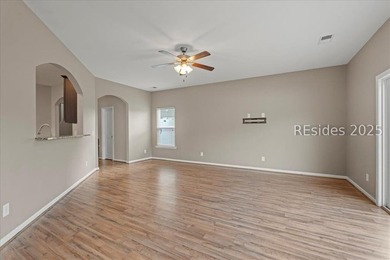 Stunning, move-in-ready 3-bedroom, 2.5-bath home in sought-after - photo 6