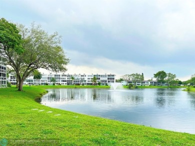 Lake Condo For Sale in Deerfield Beach, Florida