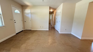 MOVE-IN-READY! 3BR/1.5BA Brick/Hardie Board home conveniently - photo 6
