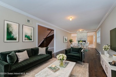 WELCOME TO YOUR DREAM COLONIAL HOME LOCATED IN THE HEART OF - photo 8